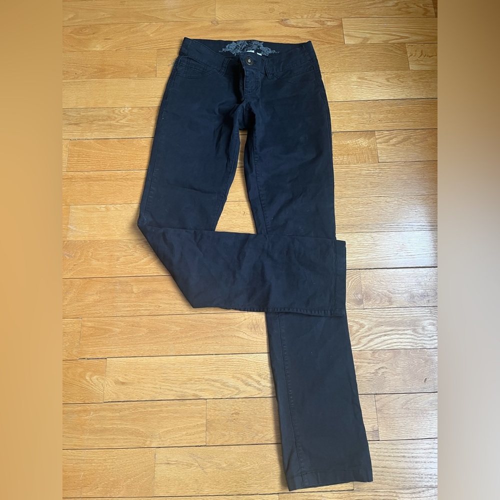 Women's Black Slim Straight Jeans